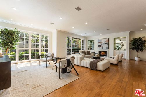apt-104-133 S Oakhurst Dr, Beverly Hills, CA, 90212-3500 | Card Image