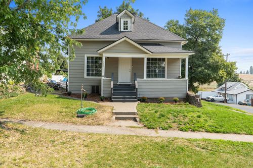 242 S Broadway St, Tekoa, WA, 99033-5105 | Card Image