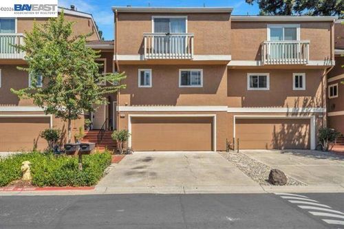 37946 Bright Cmn, Fremont, CA, 94536-5204 | Card Image