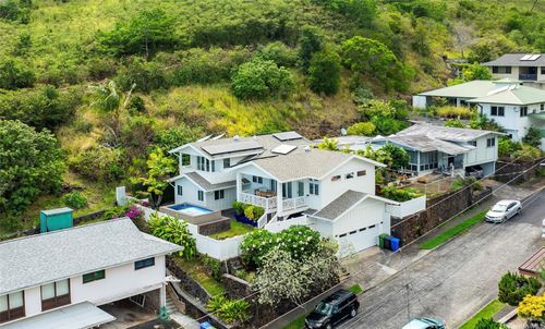 888 Ahuwale St, Honolulu, HI, 96821-1604 | Card Image
