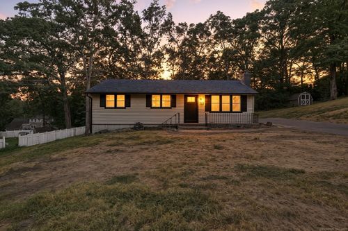 13 Denison Rd, Somers, CT, 06071-2204 | Card Image