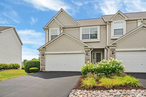 1629 Fieldstone Dr N, Shorewood, IL, 60404-8114 | Card Image