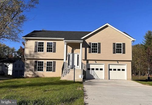 8112 Leland Rd, MANASSAS, VA, 20111-1941 | Card Image