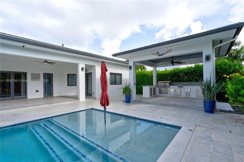 2521 Sw 105th Ave, Miami, FL, 33165-2551 | Card Image