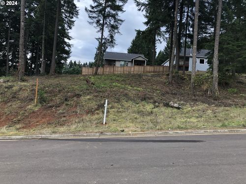 24704 Nottingham St, Veneta, OR, 97487-8799 | Card Image