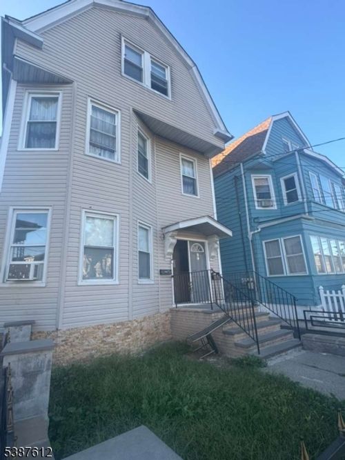 29 Frederick Ter, Irvington, NJ, 07111-1318 | Card Image