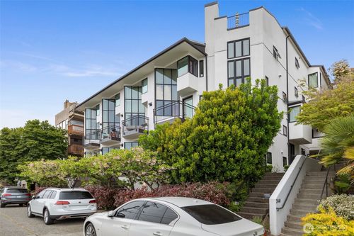 8-2048 13th Ave W, Seattle, WA, 98119-2753 | Card Image