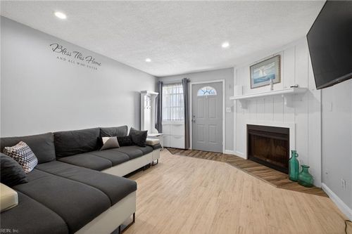 102-245 W Ocean View Ave, Norfolk, VA, 23503-1556 | Card Image