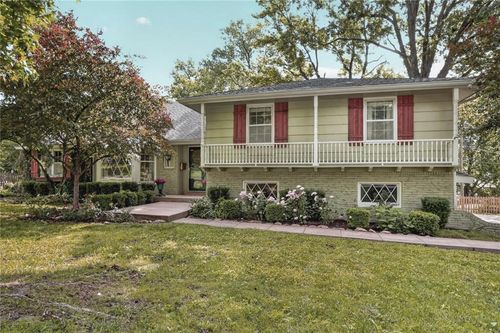 10345 Cherokee Ln, Leawood, KS, 66206-2510 | Card Image
