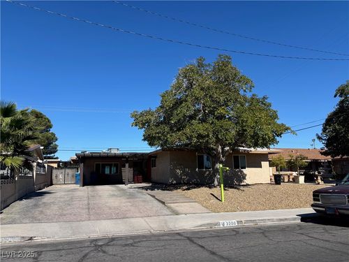 3200 Avalon Ave, Las Vegas, NV, 89107-2202 | Card Image