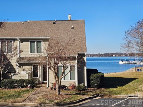 7413 Mariner Cove Dr, Cornelius, NC, 28031-8655 | Card Image