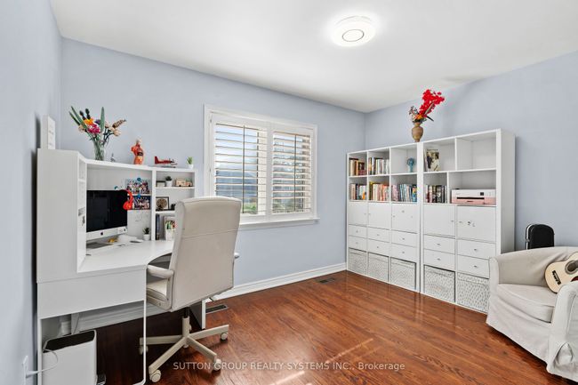 732 Royal York Rd, House other with 7 bedrooms, 4 bathrooms and 4 parking in Etobicoke ON | Image 26