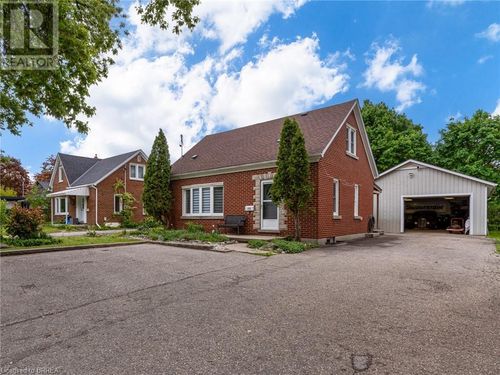 133 Margaret Ave S, Waterloo, ON, N2J2E2 | Card Image