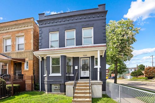 7000 S Eberhart Ave, Chicago, IL, 60637-4612 | Card Image