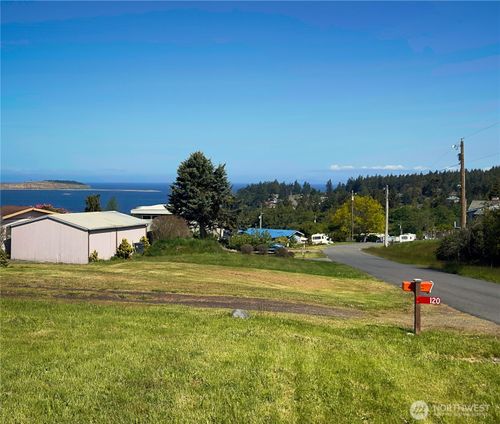 130 Spruce Dr, Port Townsend, WA, 98368-9442 | Card Image