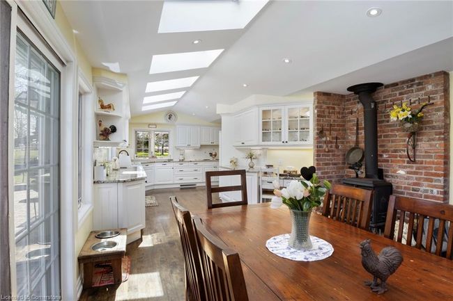 5228 First Line, Home with 7 bedrooms, 5 bathrooms and 22 parking in Acton ON | Image 10