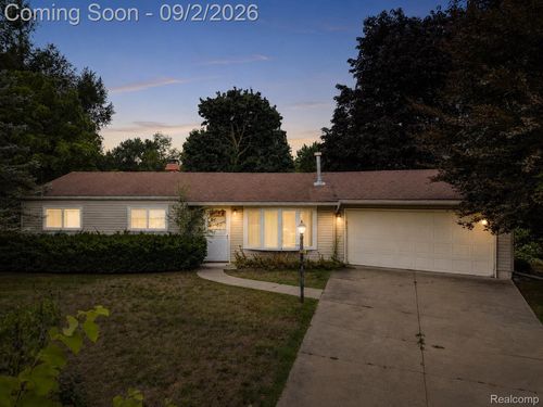 4595 Newcroft Ct, Commerce Twp, MI, 48382-3816 | Card Image