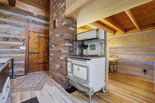 215 Corkoran Rd, House other with 4 bedrooms, 2 bathrooms and 4 parking in Jasper ON | Image 8
