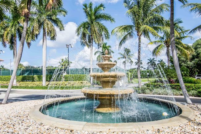 UNIT-202 - 16 Royal Palm Way, Condo with 2 bedrooms, 2 bathrooms and null parking in Boca Raton FL | Image 43