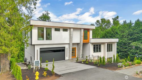 3806 95th Ave Ne, Yarrow Point, WA, 98004-1300 | Card Image