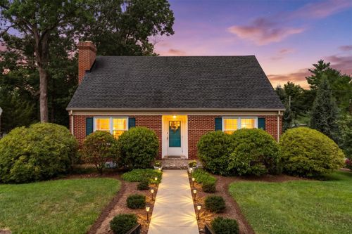 753 Hillcrest Dr, STAUNTON, VA, 24401 | Card Image