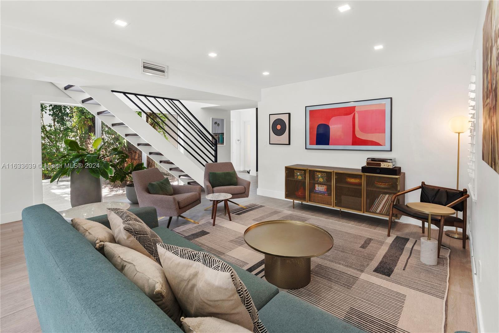 Alhambra Cir, Coral Gables, FL 33146