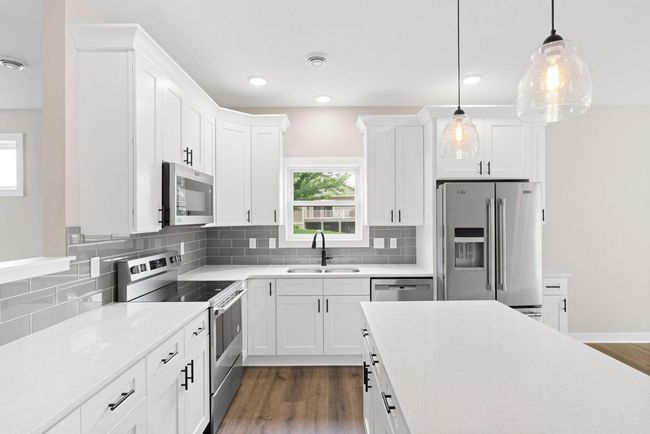 585 Cedar Dr, House other with 3 bedrooms, 2 bathrooms and null parking in Lake City MN | Image 6