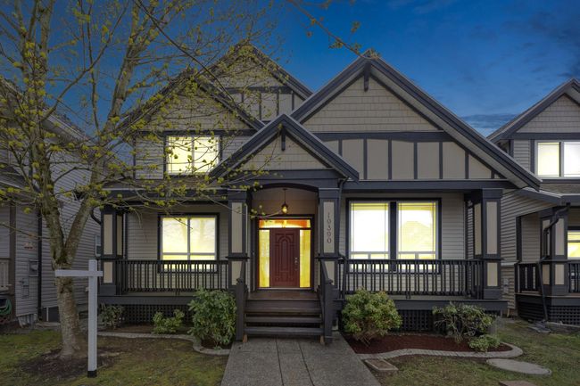 19390 73 Avenue, House other with 6 bedrooms, 4 bathrooms and 4 parking in Surrey BC | Image 2