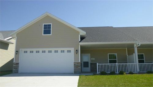2027 Williams Dr, Fort Dodge, IA, 50501-7000 | Card Image