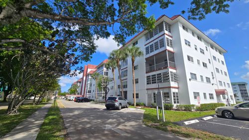 408-4750 Nw 22nd Ct, Lauderhill, FL, 33313-3461 | Card Image