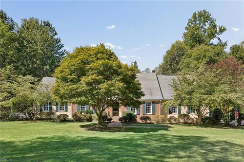 285 E Queens Dr, Williamsburg, VA, 23185-5036 | Card Image