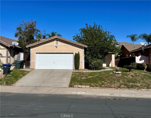 1621 Park Way, Lake Elsinore, CA, 92530-4458 | Card Image