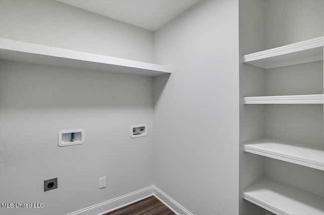 16-642 Westfield Dr | Image 16