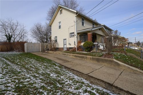 1629 Gibbs Avenue Ne, Canton, OH, 44705 | Card Image