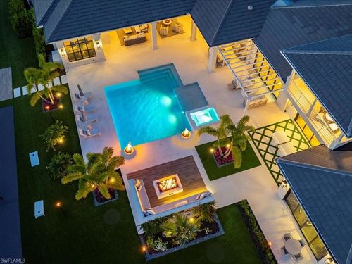 186 North St, NAPLES, FL, 34108-2922 | Card Image