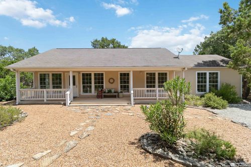385 Rolling View Ct, Canyon Lake, TX, 78133-1886 | Card Image