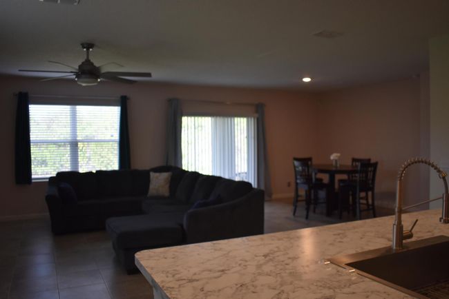 107 Sw Glenwood Dr, House other with 4 bedrooms, 2 bathrooms and null parking in Port St. Lucie FL | Image 8