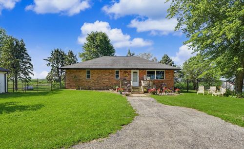 1413 E 2950 North Rd, Mansfield, IL, 61854-6919 | Card Image