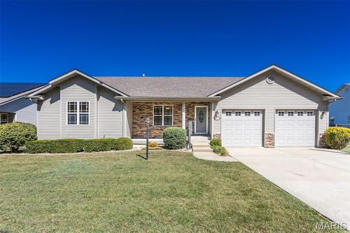 427 E Donnewald St, Worden, IL, 62097-1111 | Card Image