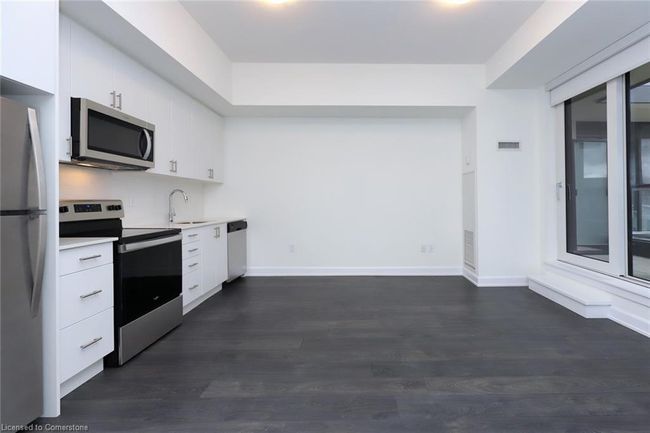 202 - 3200 William Coltson Ave, House attached with 1 bedrooms, 1 bathrooms and 1 parking in Oakville ON | Image 11