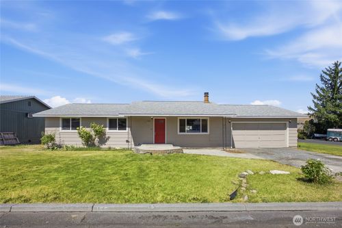 155 D St Ne, Ephrata, WA, 98823-1765 | Card Image