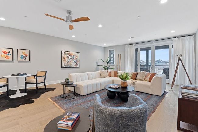 Fourth Floor Second Living | Image 30