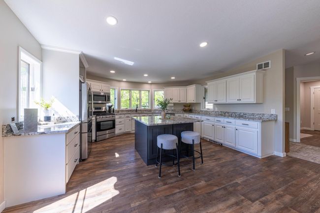 Kitchen | Image 9