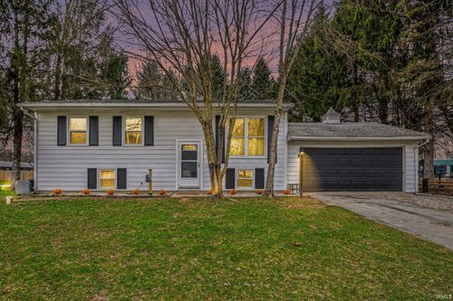 54599 County Road 1, Elkhart, IN, 46514-8962 | Card Image