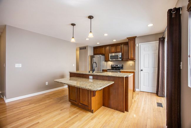 4655 Christopher Pines Dr, Condo with 3 bedrooms, 3 bathrooms and null parking in Clarkston MI | Image 6