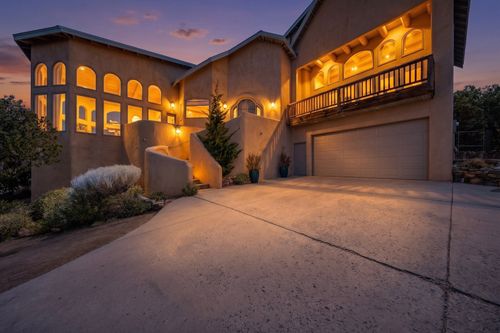51 Coyote Mountain Rd, Santa Fe, NM, 87505-8179 | Card Image