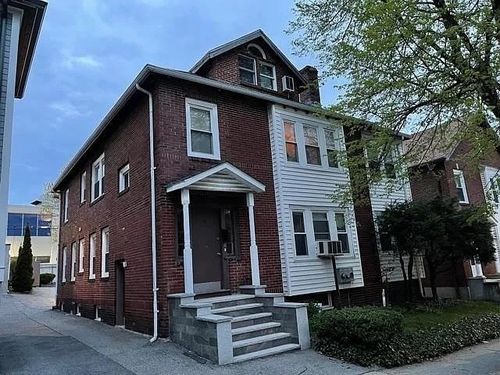 1-96 Lawton Street, Brookline, MA, 02446 | Card Image