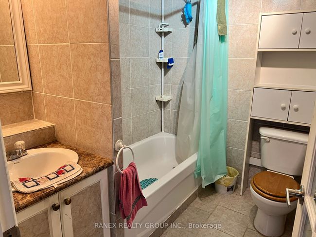 13 Grasspoint Sq, House other with 3 bedrooms, 2 bathrooms and 3 parking in Brampton ON | Image 30