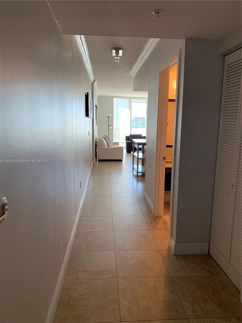 apt-2202-185 Sw 7th St, Miami, FL, 33130-2974 | Card Image