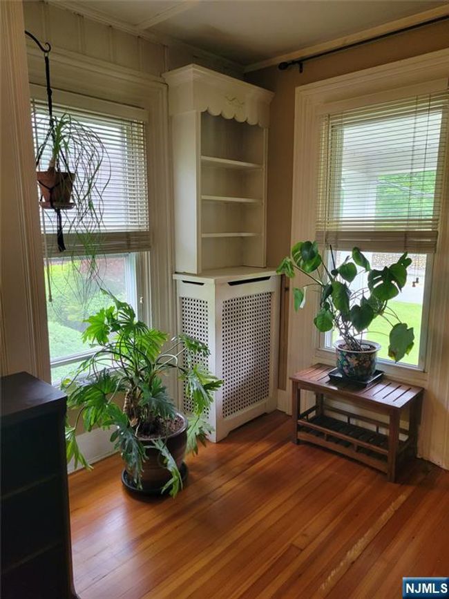 41 N Franklin Tpke, Condo with 2 bedrooms, 1 bathrooms and null parking in Ramsey NJ | Image 4